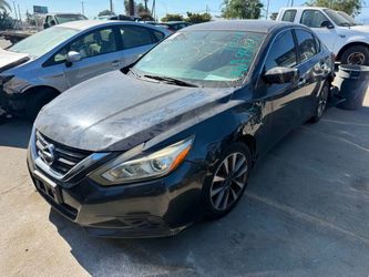 2017 Nissan Altima - For Parts