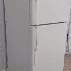 GE  REFRIGERATOR