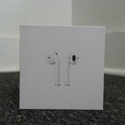 Apple Airpods (2nd Generation) With Charging Case 