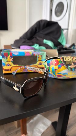 The Beatles glasses