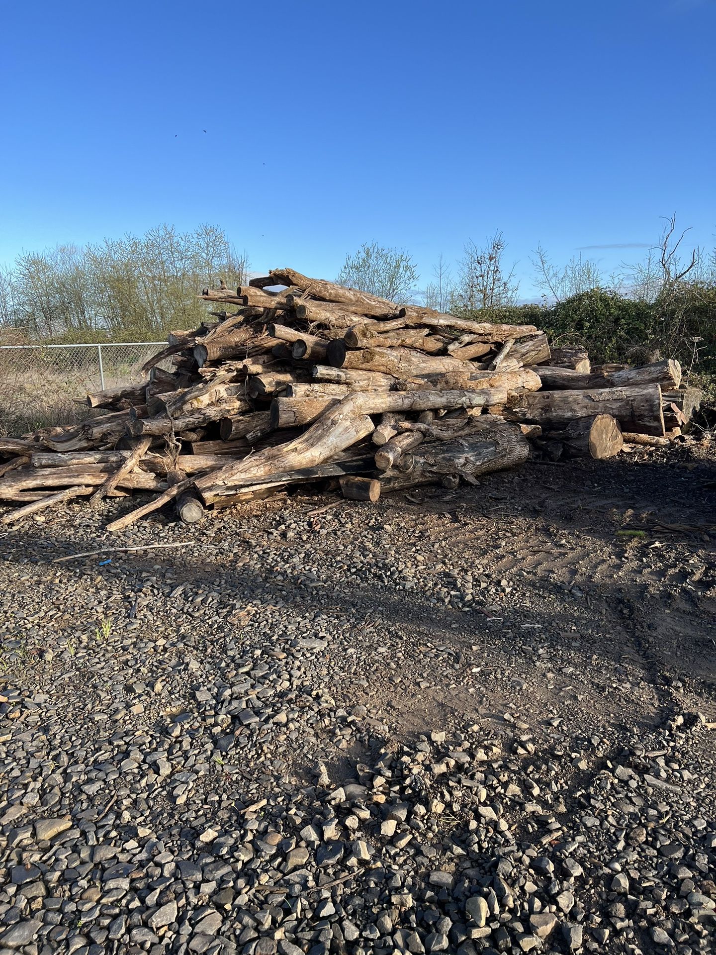 CHEAP SEASONED SPLIT OAK/FIR MIX FIREWOOD for Sale in Salem, OR OfferUp