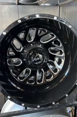 Dually wheels and tires 🔥🔥