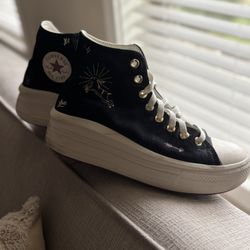 Converse Size 9 Women 