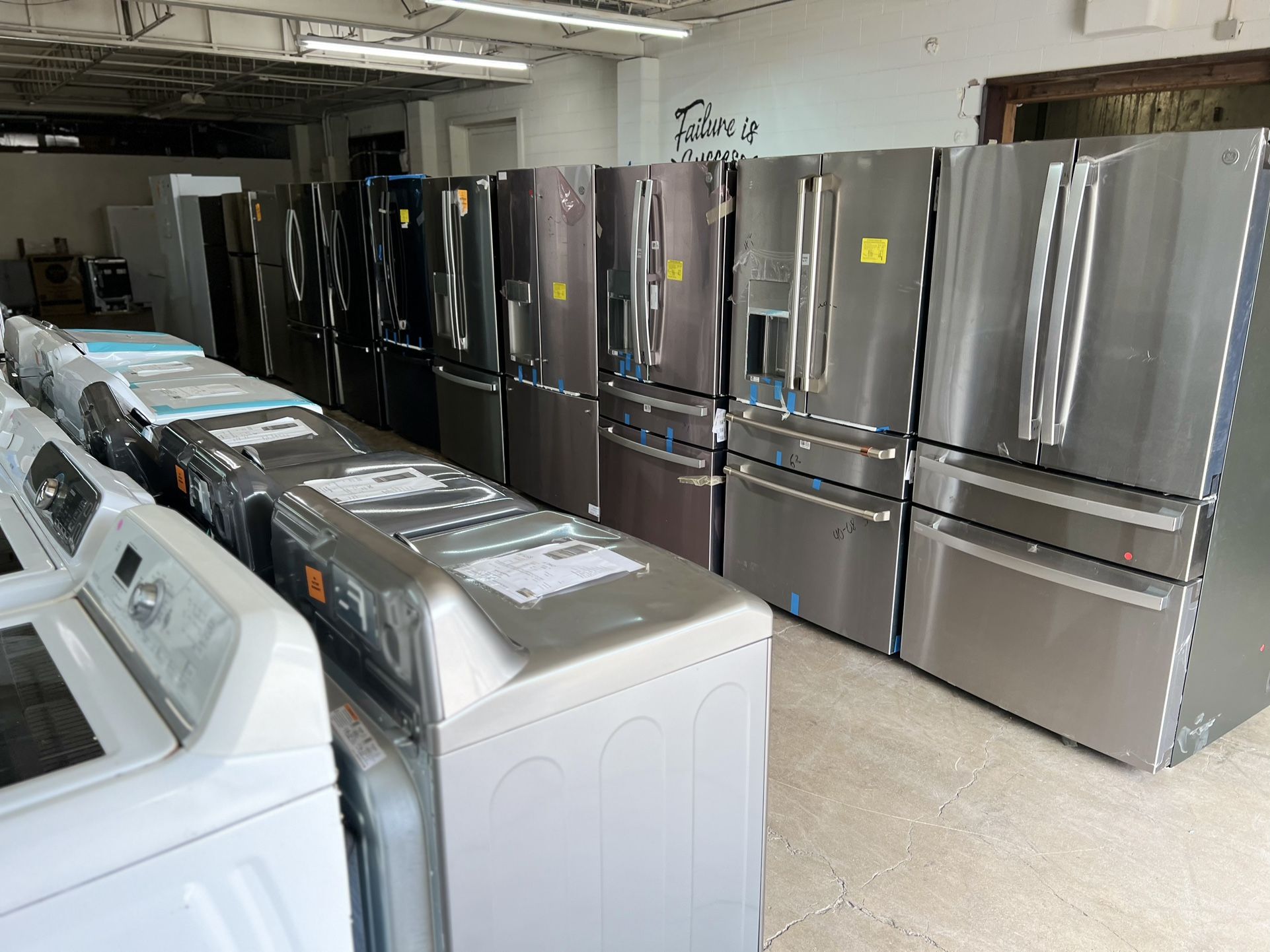 BRAND NEW GE FRIDGES 1YR MANUFACTURE WARRANTY