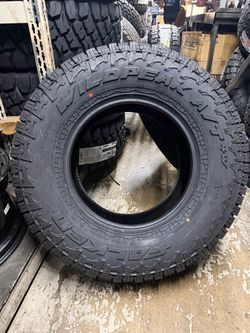 285/70R17 AT4W Brand New Falken Wildpeak