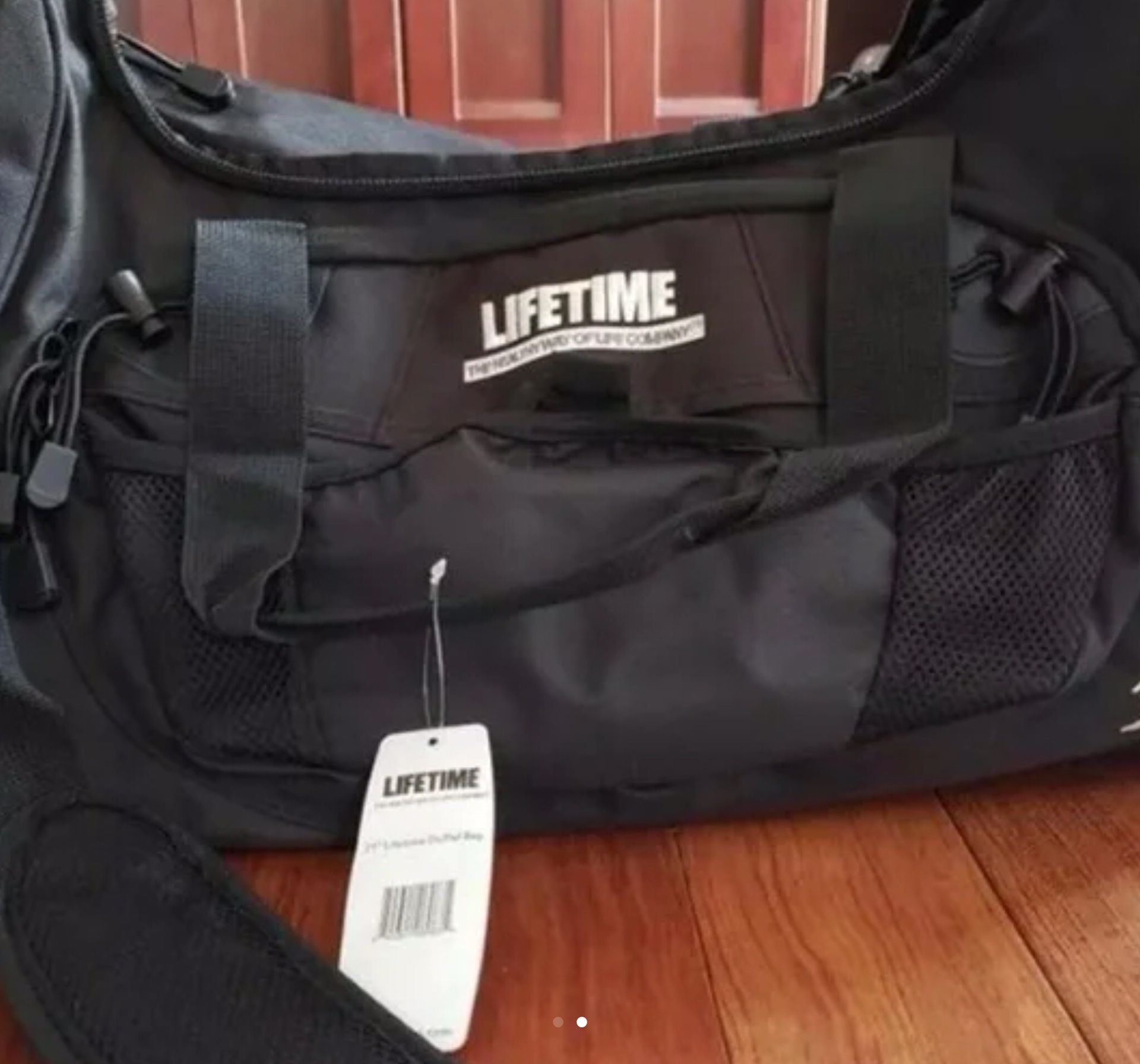 LIFETIME FITNESS BRAND GYM DUFFLE BAG - BRAND NEW Still in original MANUFACTURE PACKAGING WITH TAG