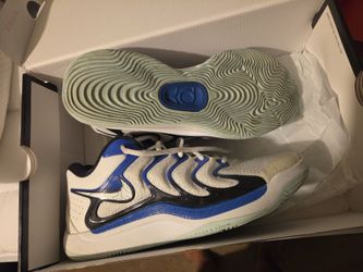 NIKE KD 17 Royal blue basketball SIZE 11