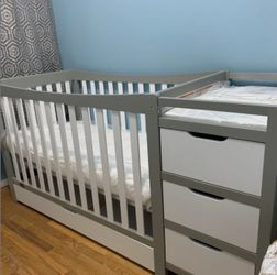 Crib With Changing Table And Mattress 