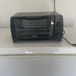 Confee Oven Toaster