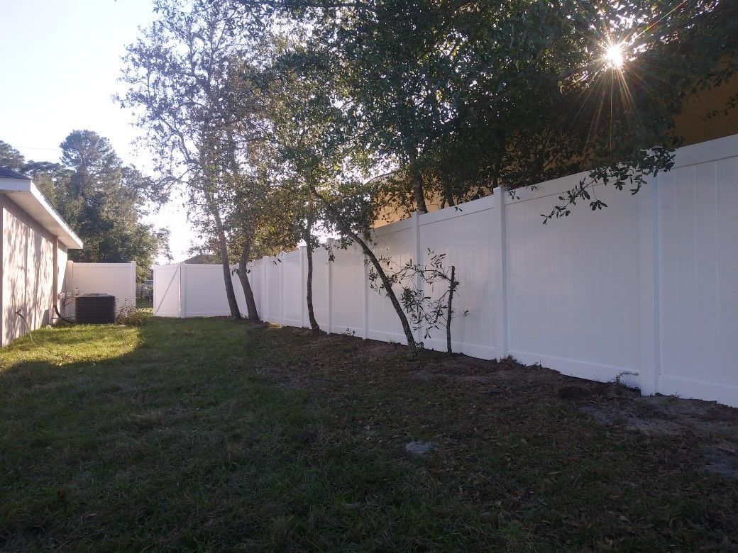 White Vinyl Fence for Sale in Port Richey, FL OfferUp