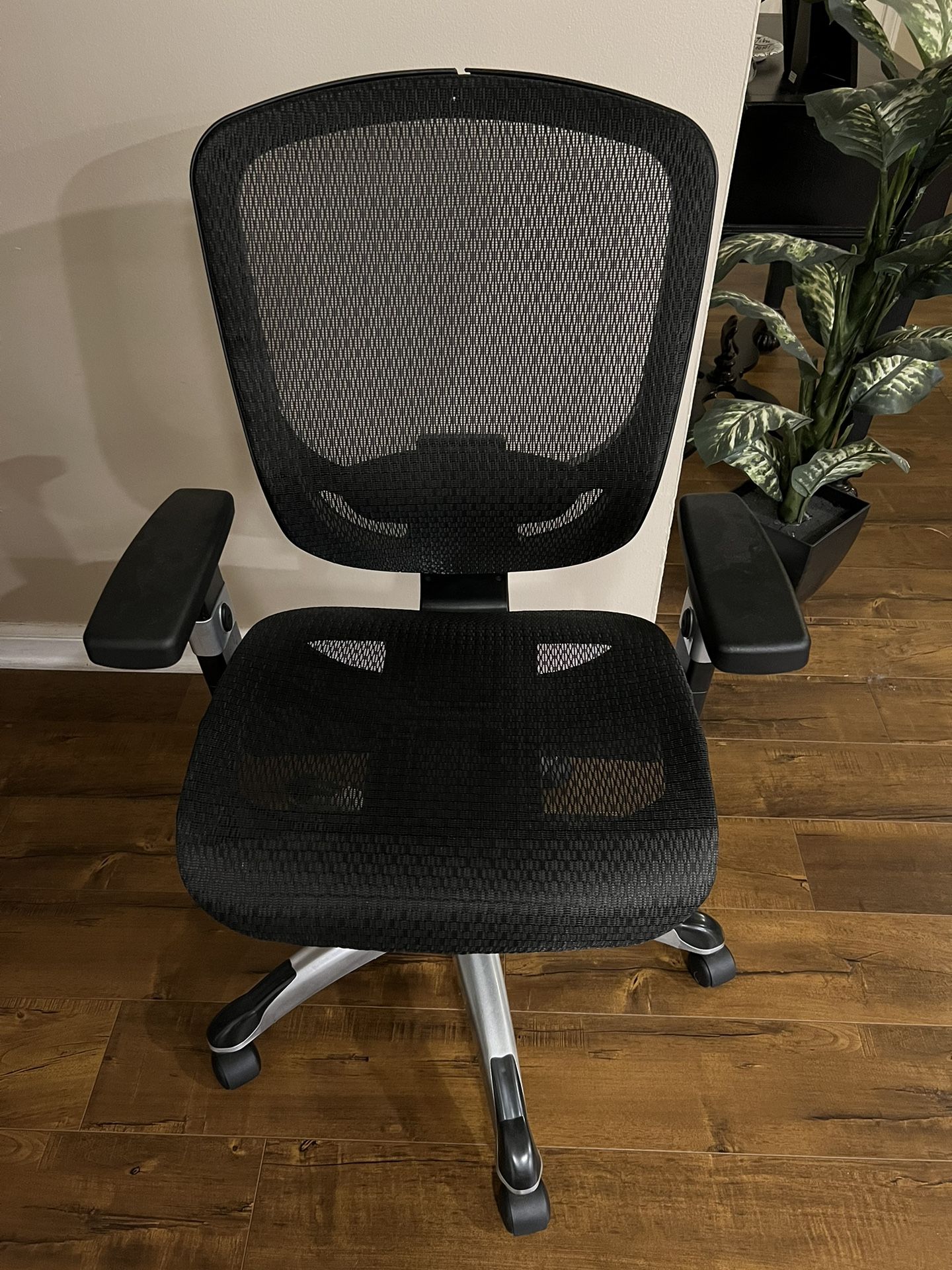 Flexfit Hyken office chair