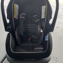 Graco Modes Snug 35 Infant Car seat, Base & Stroller 