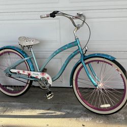 Beautiful 26” Electra 3 Speed Cruisers Tires Like New
