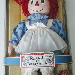 BrassKey Keepsakes Raggedy Ann porcelain doll 2004, 14" tall