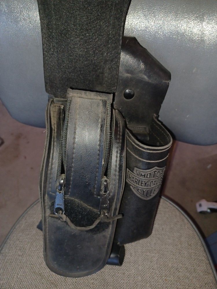 Harley Pouch With A Bottle Holder
