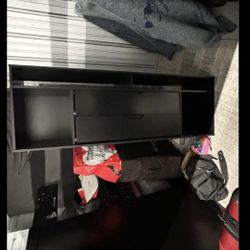Entertainment center