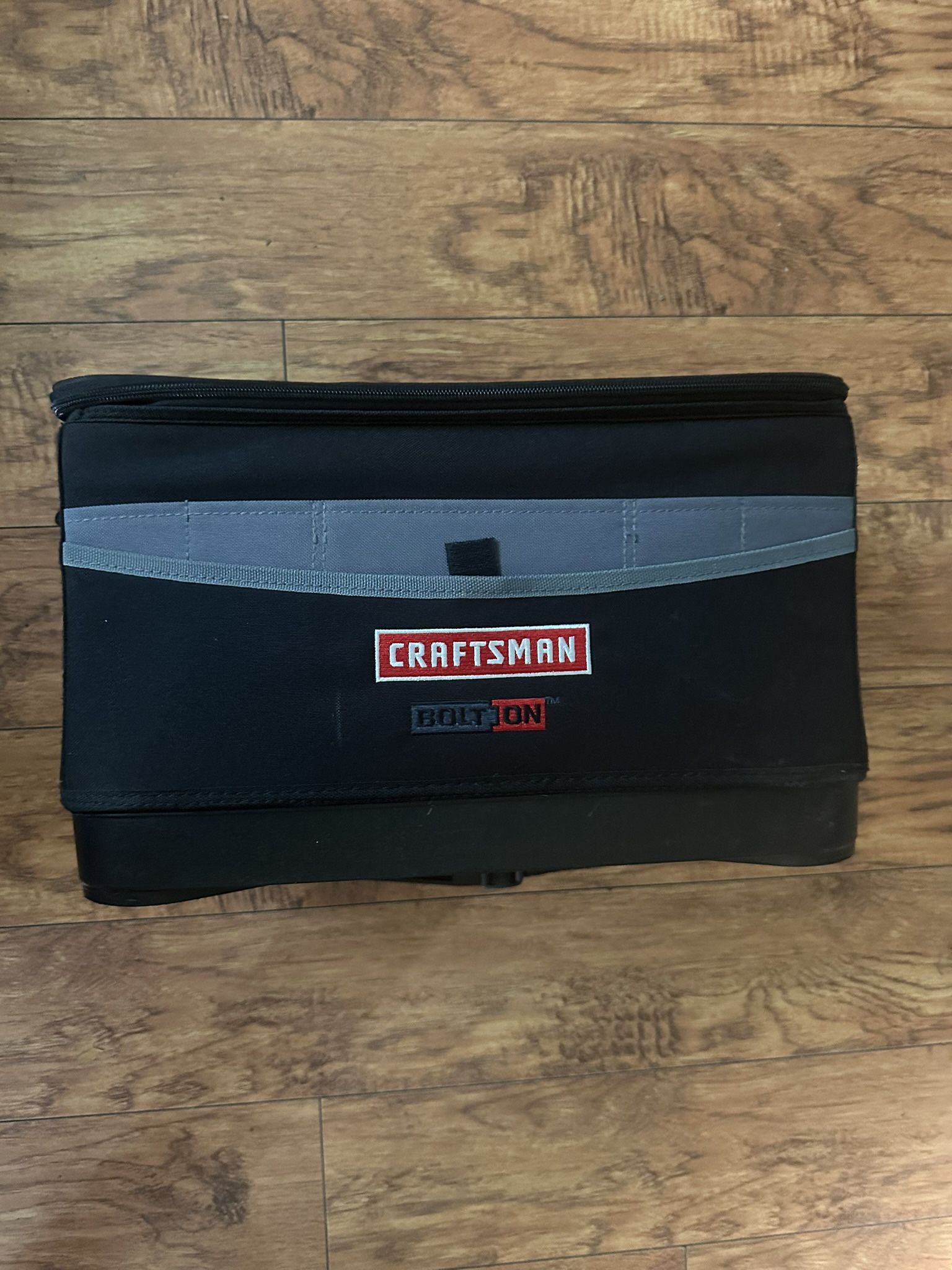 Craftsman Toolbox, Zipper