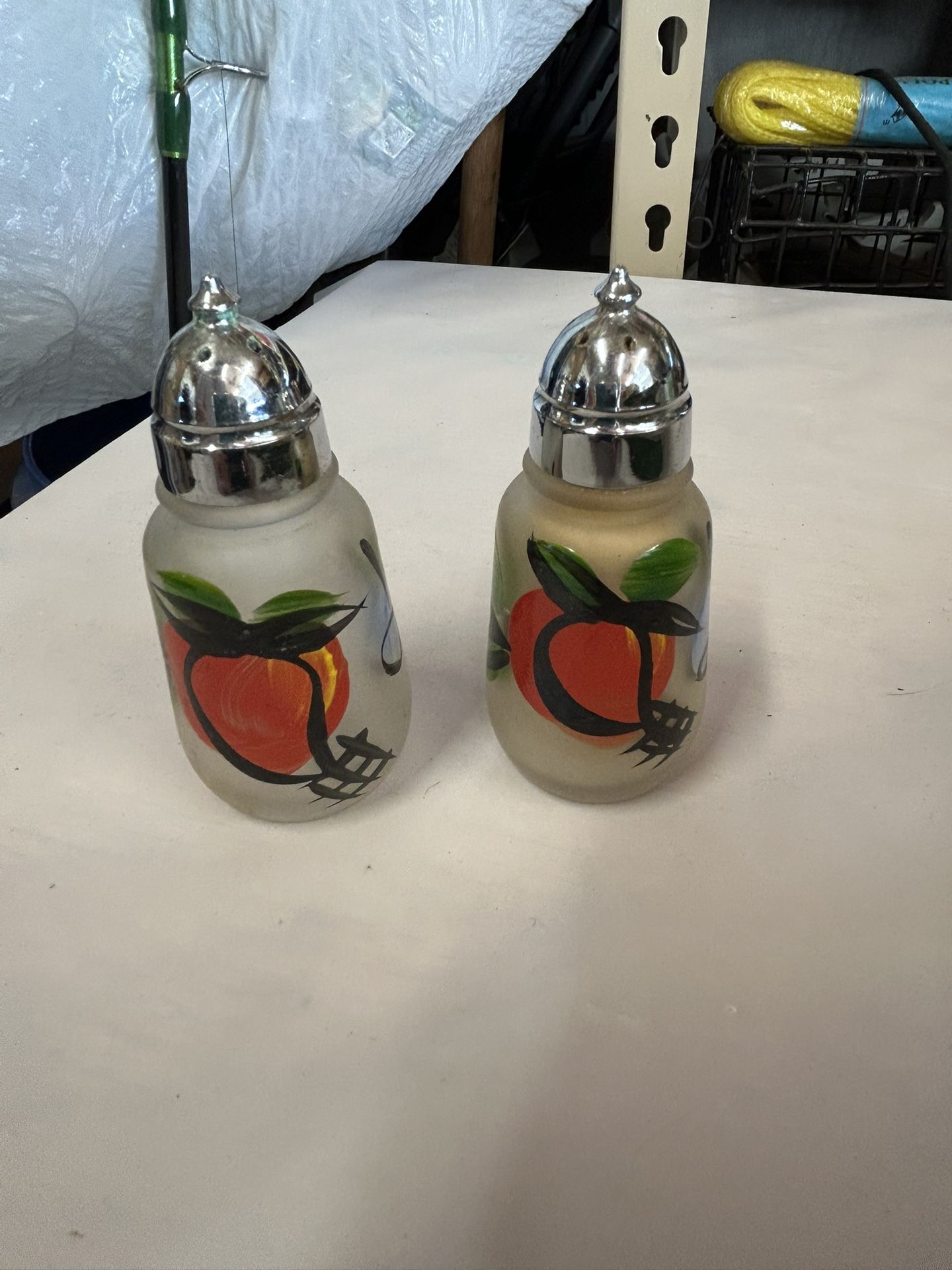 Vintage Hazel Atlas Frosted Peach Salt & Pepper Shakers/1950