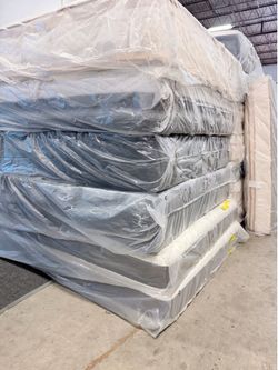 Memorials Day SALE ‼️ King Mattress good brands starting from $289 and UP‼️