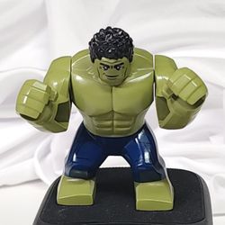 LEGO Hulk Marvel Figure
