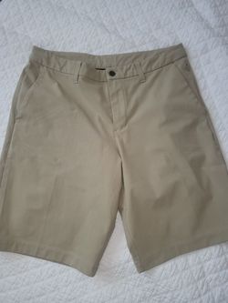 Lululemon Men’s Khaki Tan Stretch Casual Shorts Golf Athletic Size 32