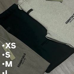 Essential’s sweatpants
