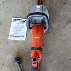 Black & Decker Hedge Trimmer