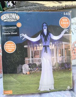 Gemmy Airblown 12 ft Halloween Female Ghost Inflatable