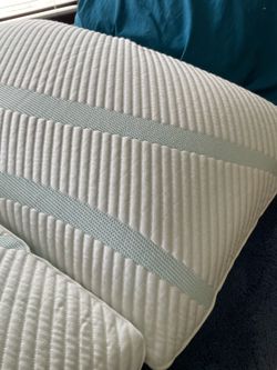 Tempurpedic Adapt Pro cooling pillows