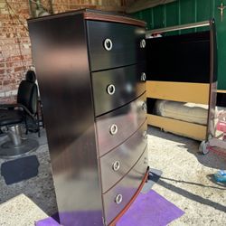 Dark Brown Dresser . 