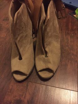 Wedge sandals size 7