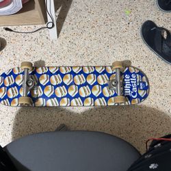 White-castle Skateboard