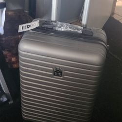 2 Hard Shell  Suite Cases 