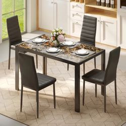 5 PIECE DINNING TABLE ‼️🚚