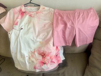 Womens Pink Floral Top and Shorts Set size xxl