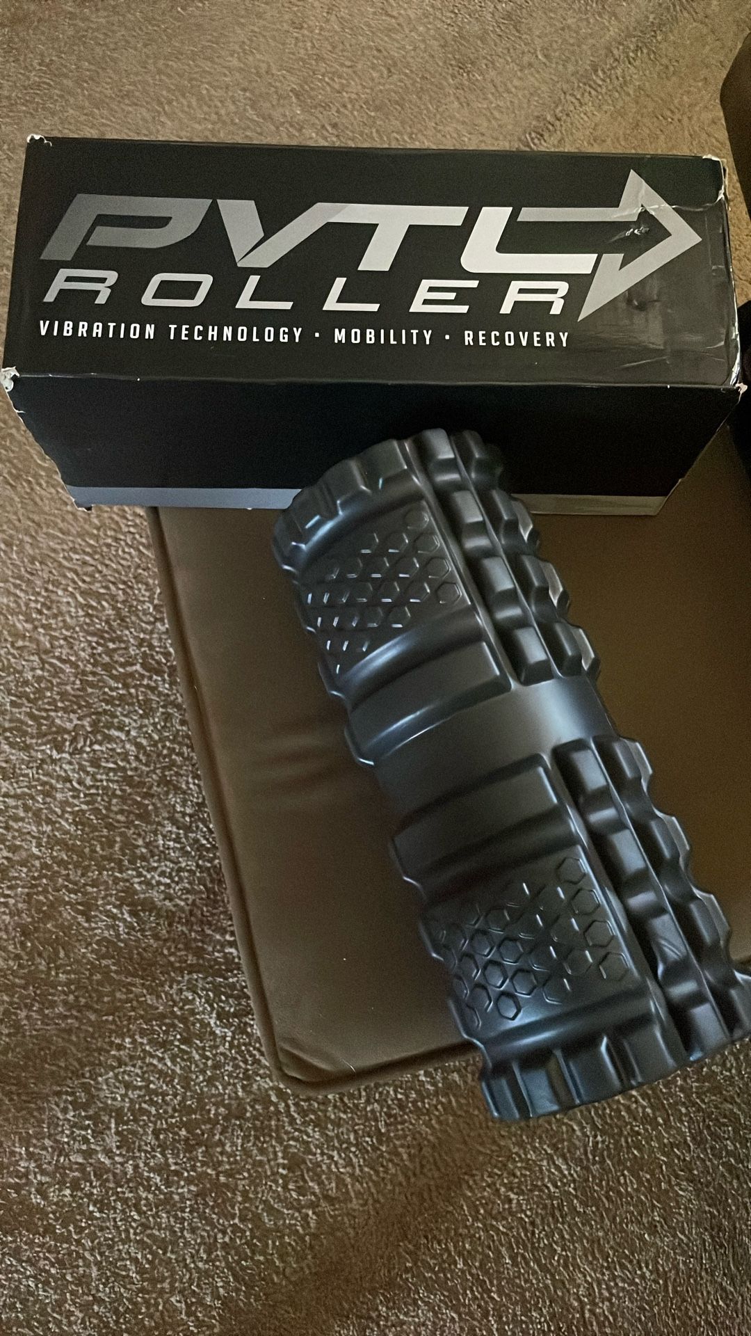 PVT Roller Black, Vibrates