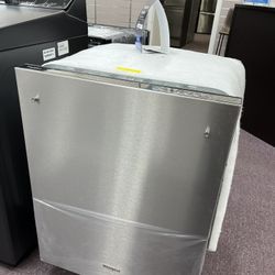 Dishwasher, Whirlpool Brand New Manufacturer Warranty, With Installation Service 