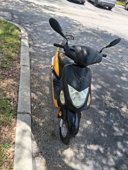 Wolf 50cc Scooter