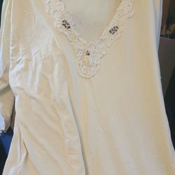 Vtg Victoria's secret nightgown 100% Cotton with flowers