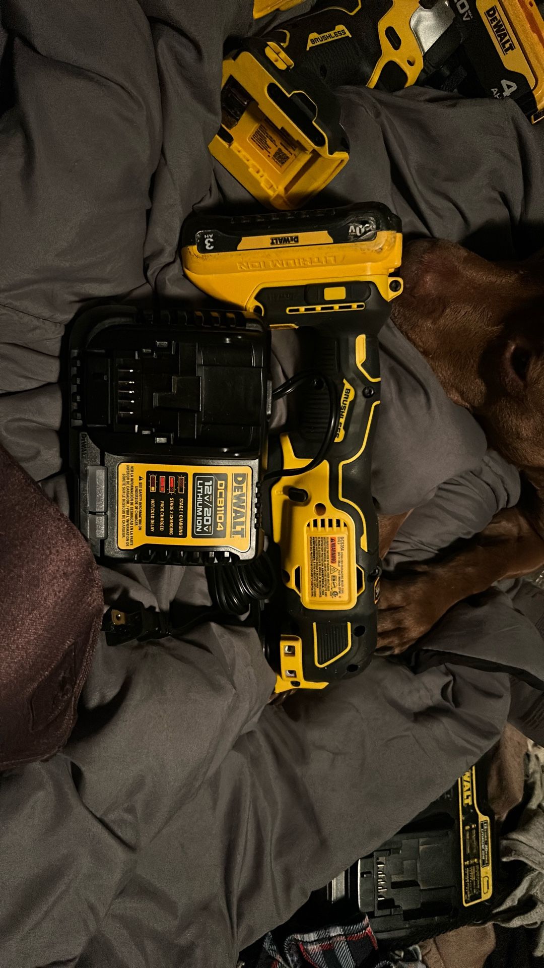 Brand New Atomic Series Dcs354 Multitool And 3ah Battery And New Dcd1104 Charger For Sale As Kit