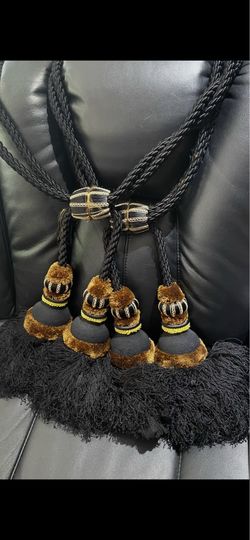 2 sets Black and gold tassel