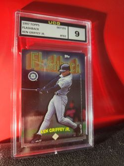 1998 Topps Flashback #FB2 Ken Griffey Jr HOF Insert UCG MINT 9