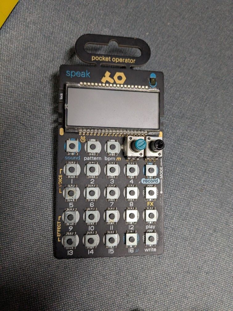 teenage Engineering po-35 Speak