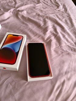 iPhone 14 & Apple Watch Series 8