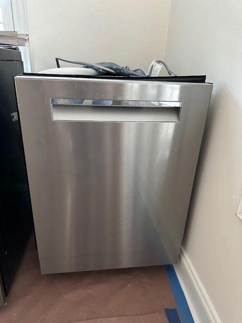 Bosch 500 Series 24 in. Stainless Steel