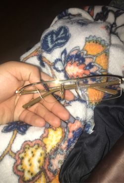 Cartier glasses / MISSING ONE GLASS