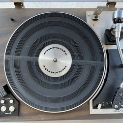 Marantz Vinyl Record Player