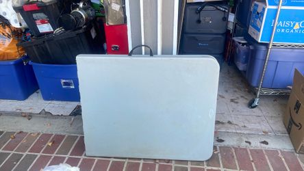Folding Table 6 F Office Star  5 Available