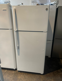 GE Top Mount Refrigerator White Energy Efficient