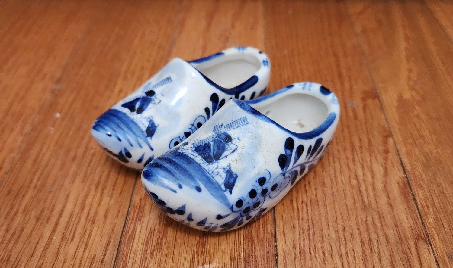 2 Vintage Blue Delft Dutch Holland Ceramic Shoes
